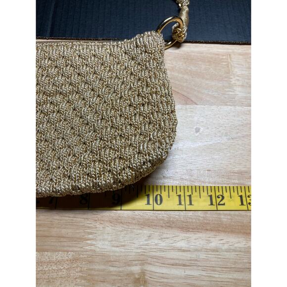 The Sak Original Gold Metallic Crocheted Purse. Excellent Pre-Owned Condition - Picture 5 of 8